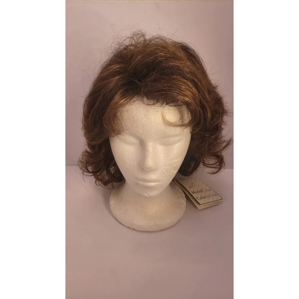 Tony of Beverly Sonya Wig 27T33B Auburn Blonde Curly Layered Bob Synthetic